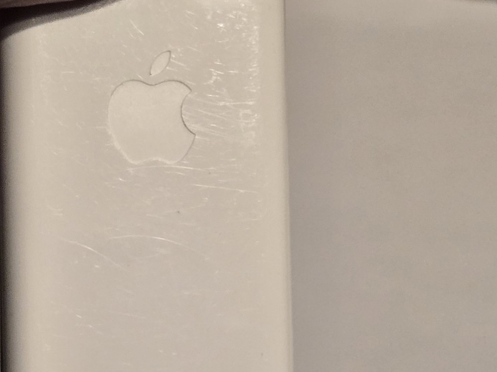 GENUINE APPLE TV REMOTE MODEL A1156 UNTESTED