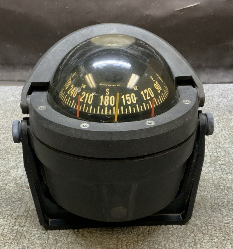 Ritchie Voyager B-81 Marine Navigation Bracket Mount Compass