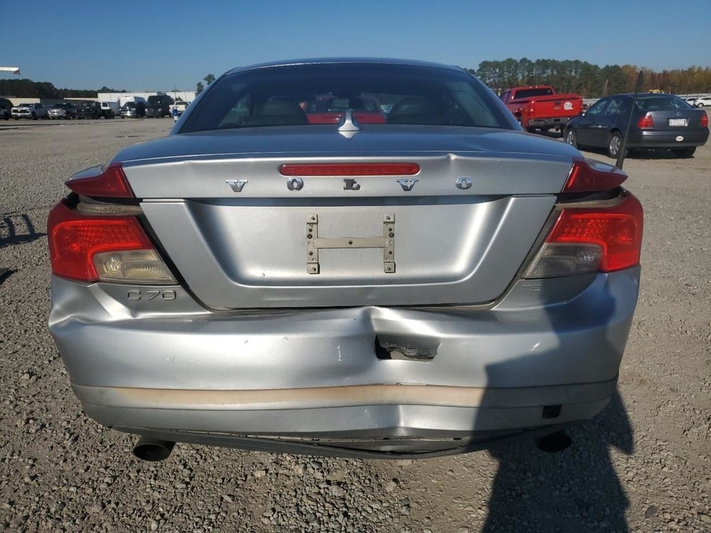 C70 2011 Glove Box 4909487