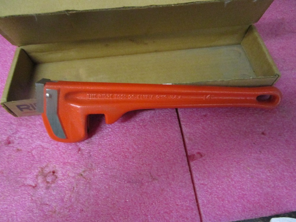 Ridgid® 31440 - Heavy-Duty Replacement Handle for a 14"Ppipe Wrench
