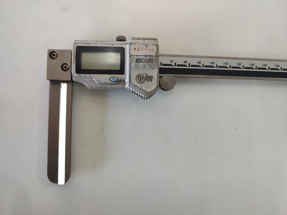 Mitutoyo Inside Knife Edge Digital Calipers 200mm