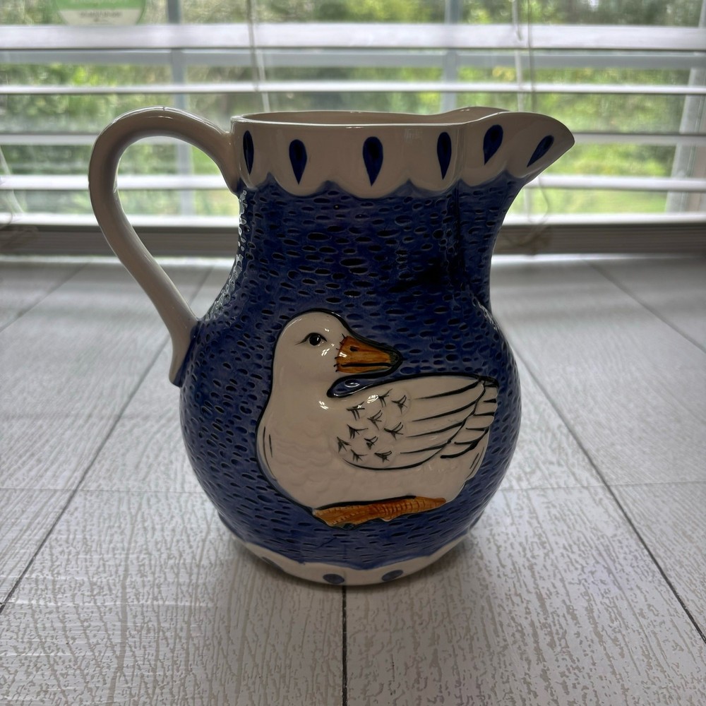 Sigma The Decorative Kitchen White Duck Blue Drink Pitcher