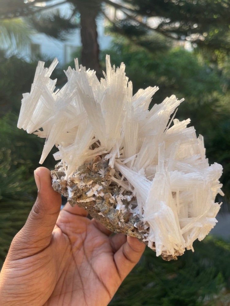 Glossy scolecite spray on basalt matrix