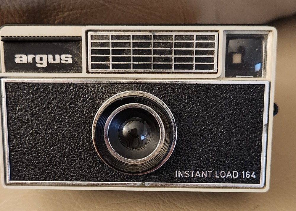 Untested Vintage Argus Instant Load 164 Camera - As Is