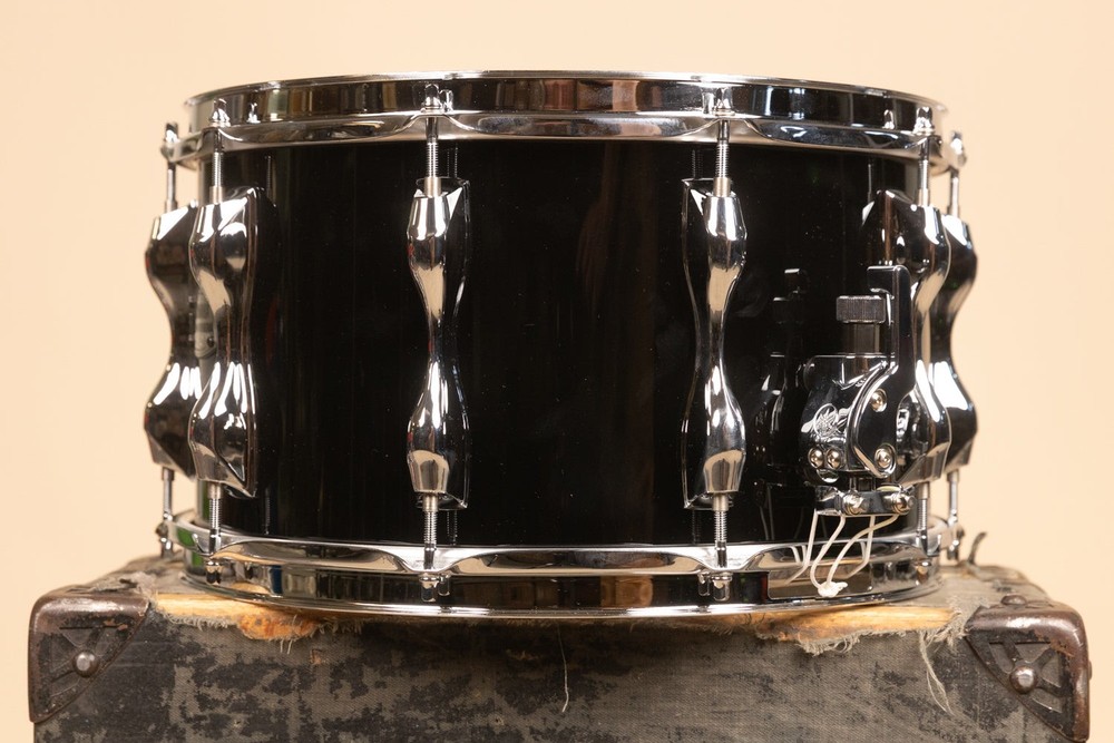 Yamaha 8x14 Solid Black Recording Custom Snare Drum