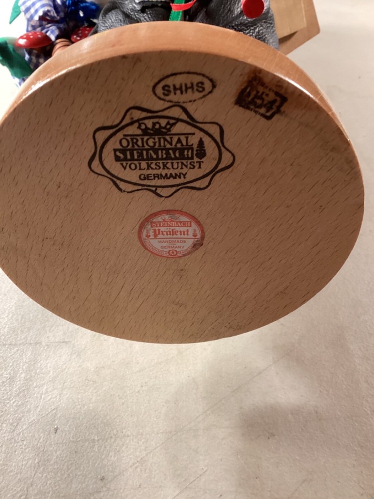 STEINBACH NUTCRACKER Bavarian Nutcracker With Green Hat Made In Germany