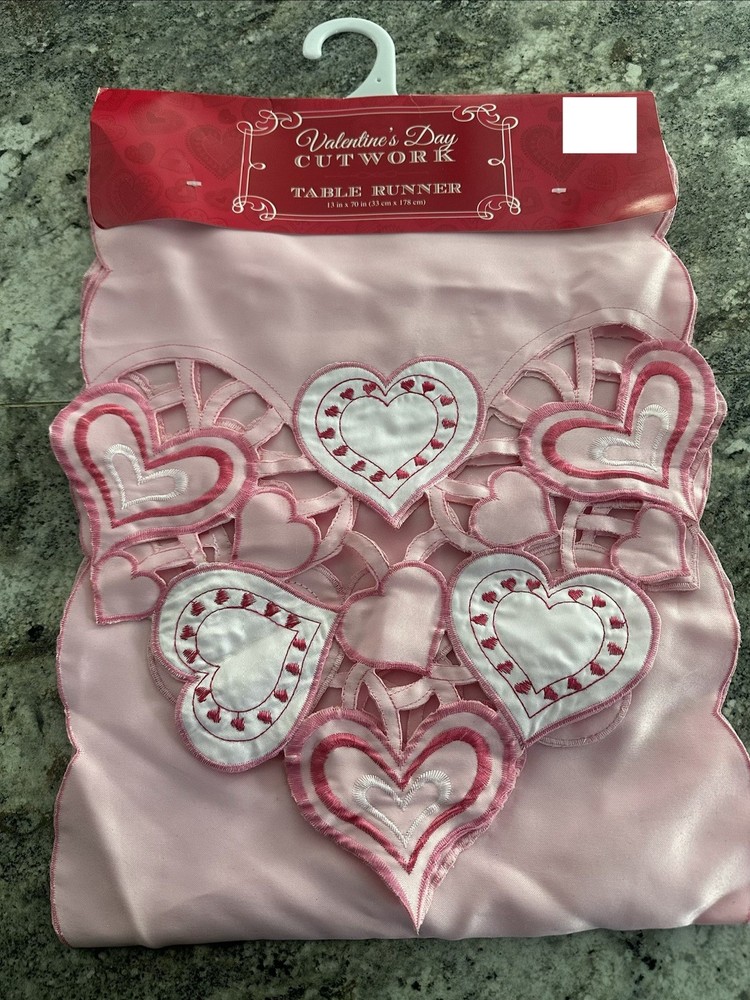 Valentine’s Day Cutwork Table Runner Pink 13x70