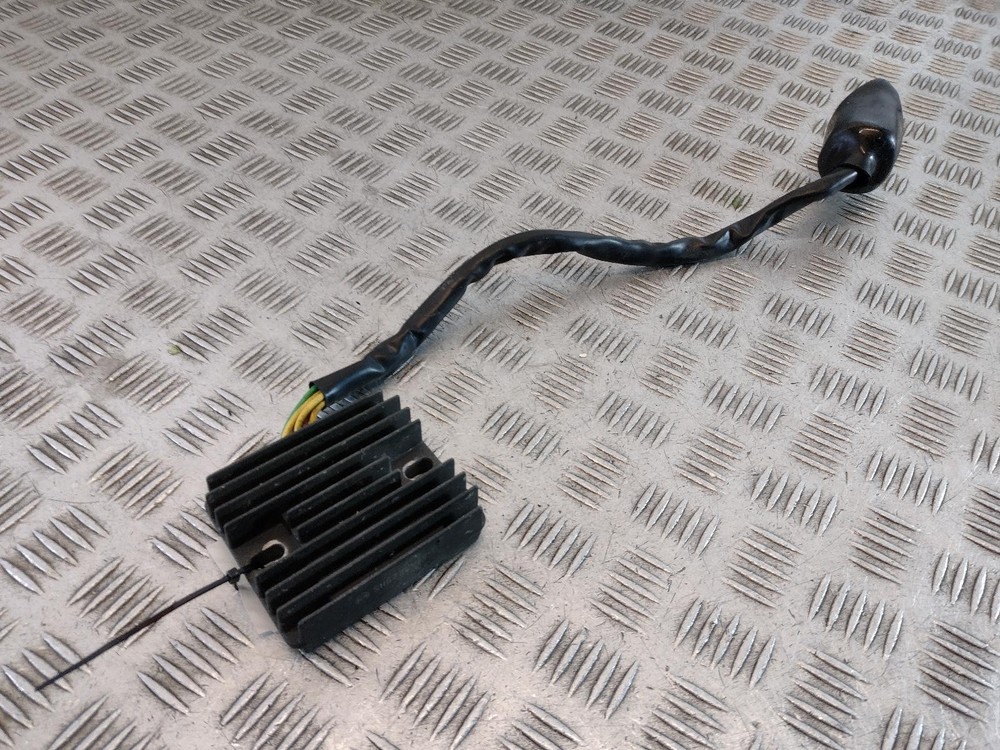 2000 HONDA CBR900 CBR 900 RR-Y RECTIFIER REGULATOR