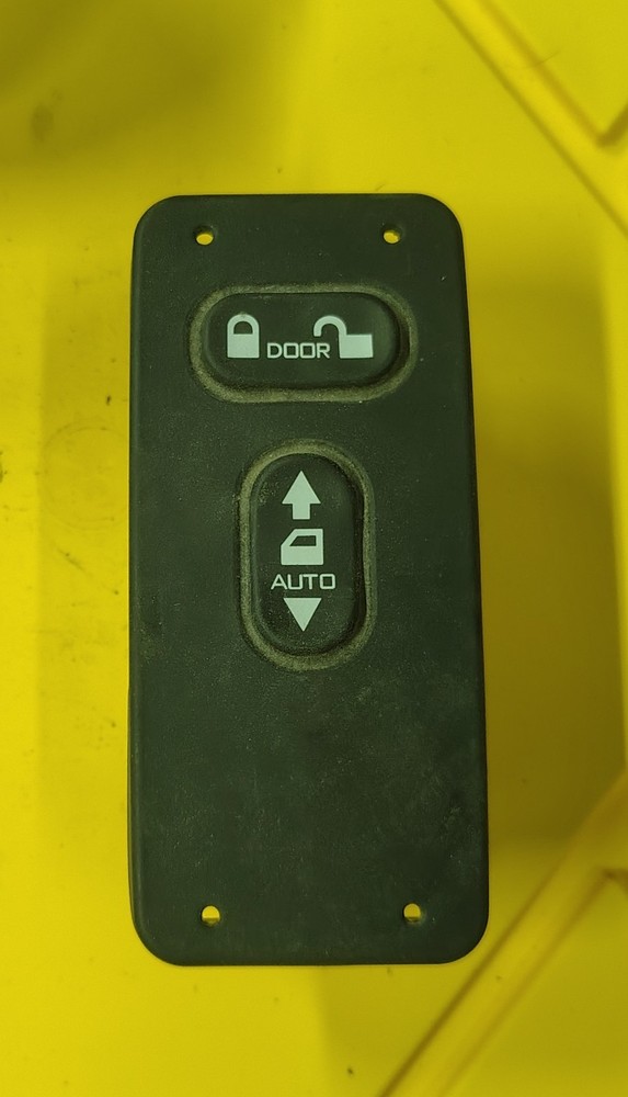 INTERNATIONAL 3544937C6 PASSENGER SIDE ELECTRONIC CONTROL PAD TAG 52992