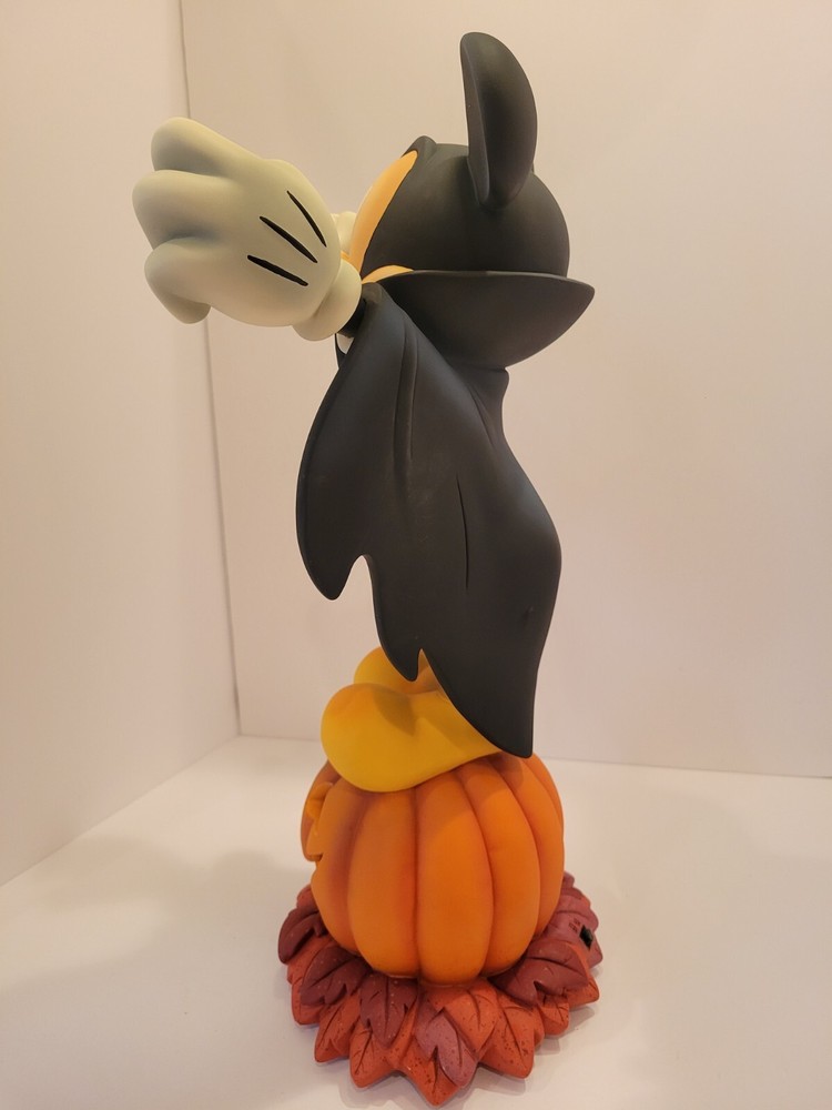 Disney Halloween Vampire Dracula Mickey Mouse Light Up Original Packaging