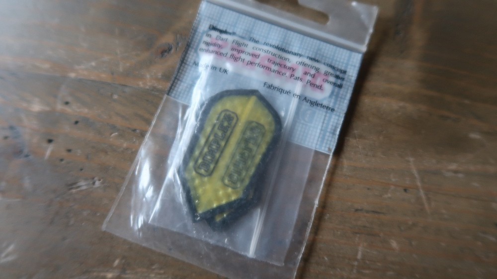 3 NEW Vintage Dart Flights DIMPLEX