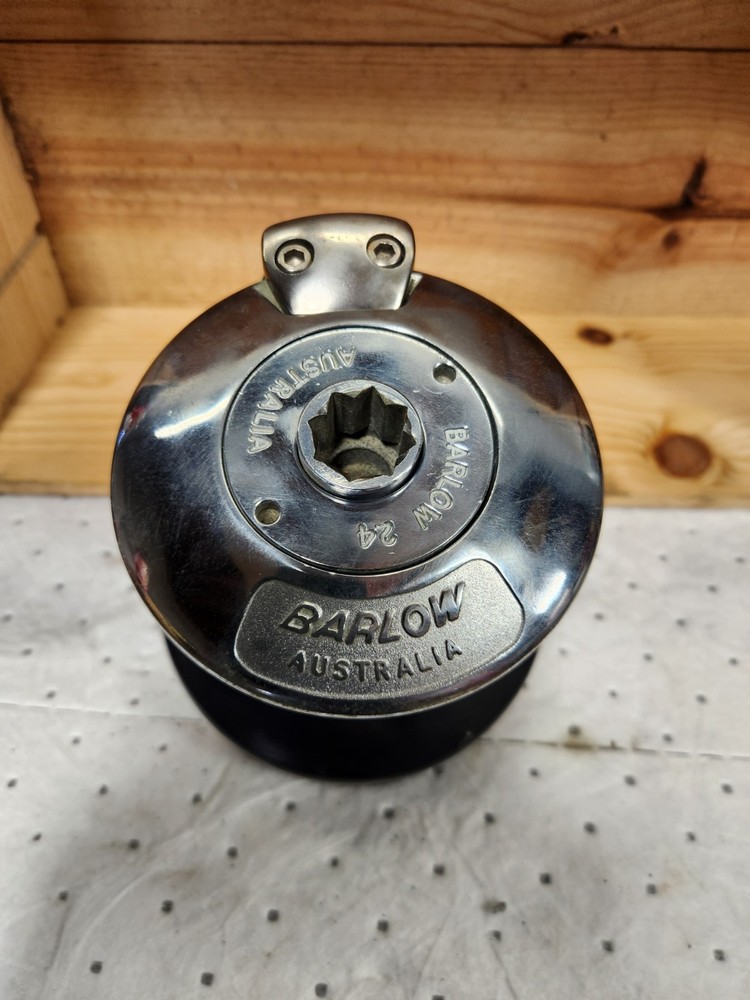 Barlow 24 ST self Tailing Winch With Handle