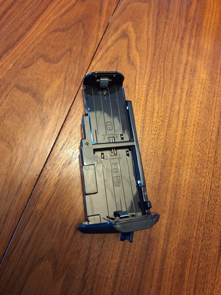 Vivitar Battery Grip VIV- PG - 7DMII *untested*