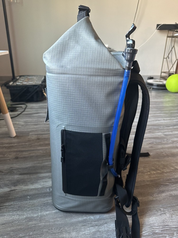 CAMELBAK CHILLBAK 6L Monument Grey 30 Pack Soft Cooler & Hydration Center