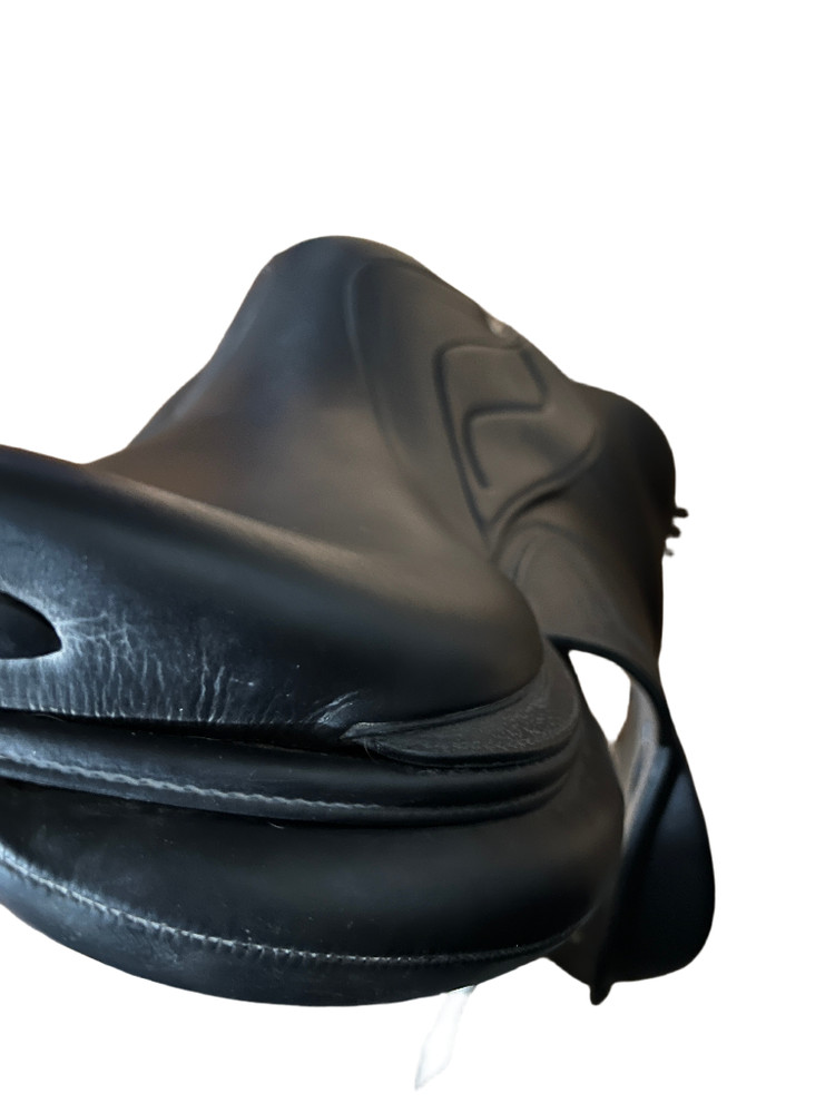 Devoucoux Chiberta Lab Jumping Saddle | Arcade Normale | 17.5” | 2ABR | D3D 2023