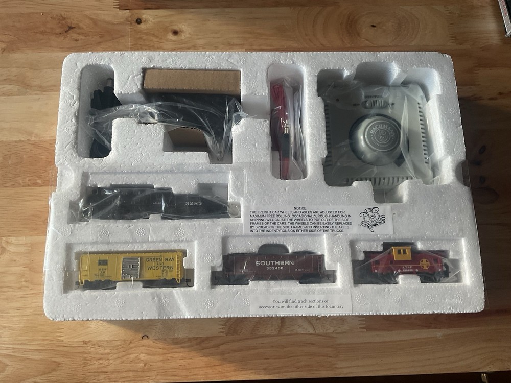 Bachmann N scale Yard Boss train set + EXTRA