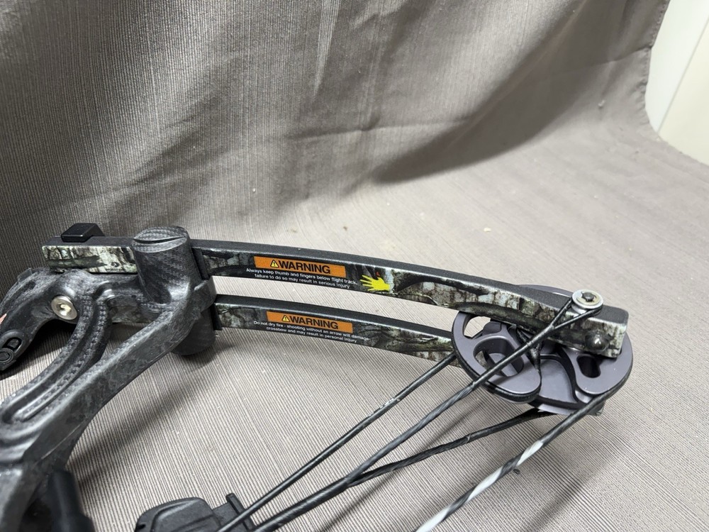 BARNETT GHOST 415 REVENANT CROSSBOW + EXTRAS - (USED)