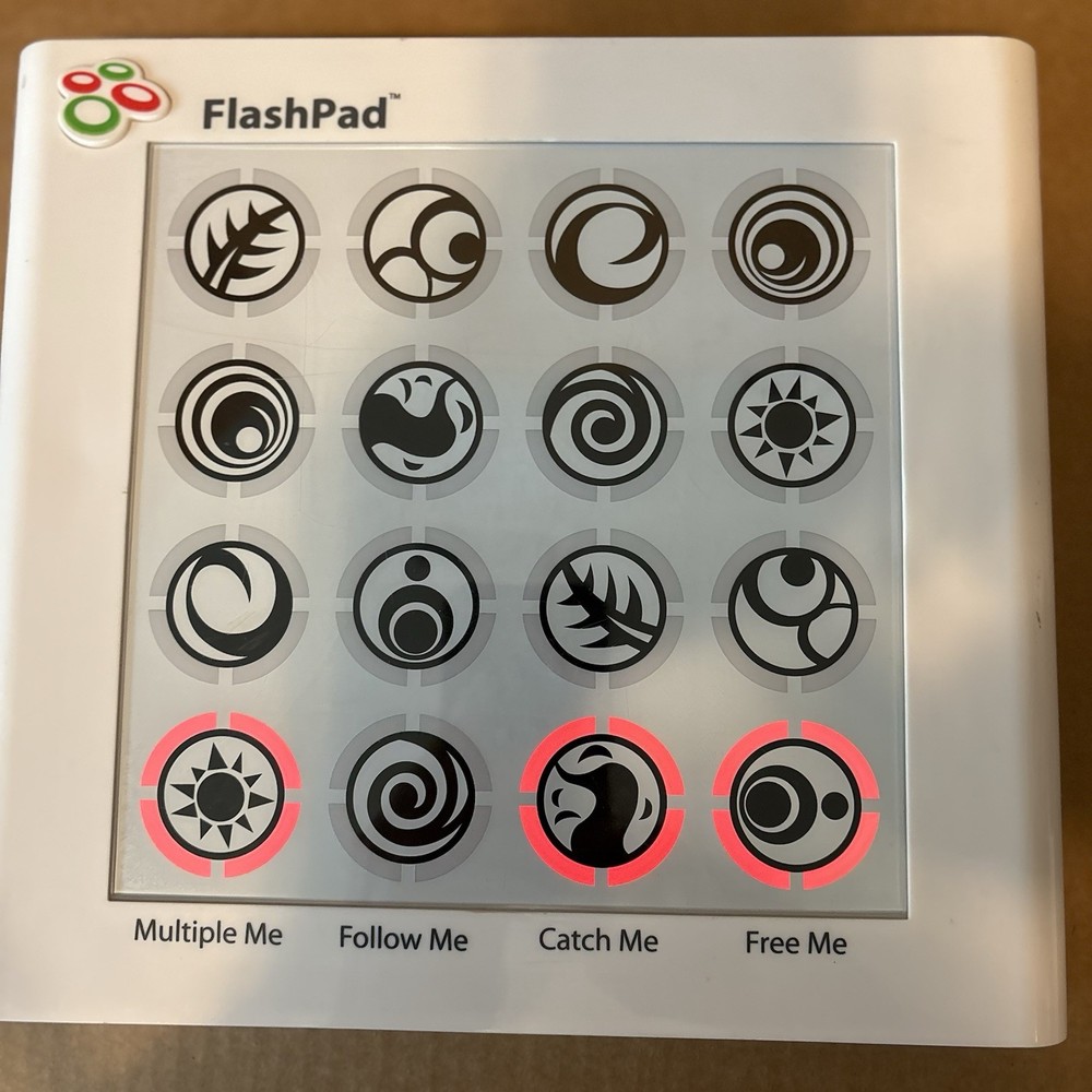 FlashPad Electronic Light & Touch Games Toy Element White Pre-owned Memory Game
