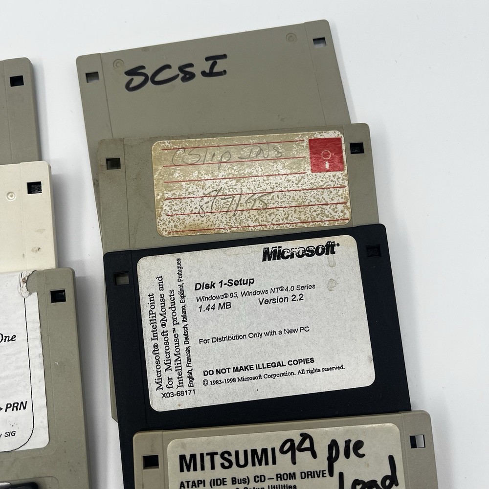 Fellowes Disc Storage With 3.5 Floppy Discs Untested VTG