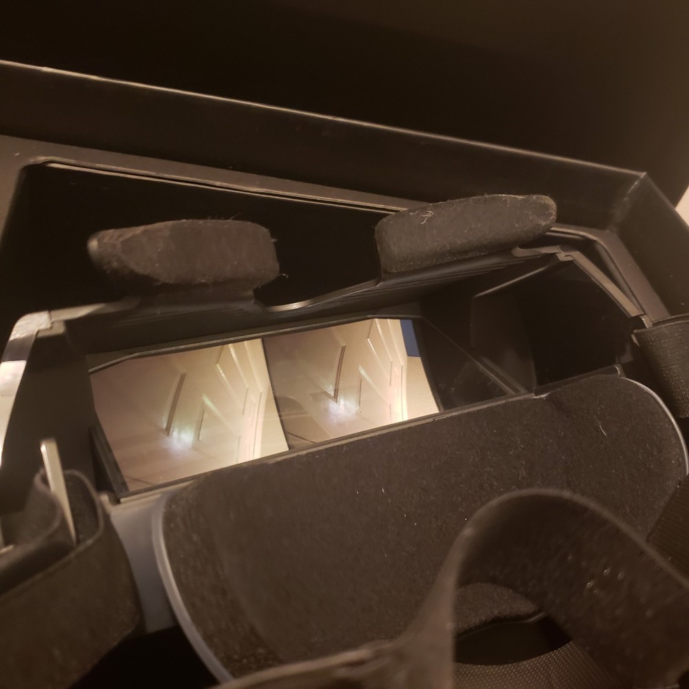 Lenovo -Star Wars- Jedi Challenges Virtual Reality With Box