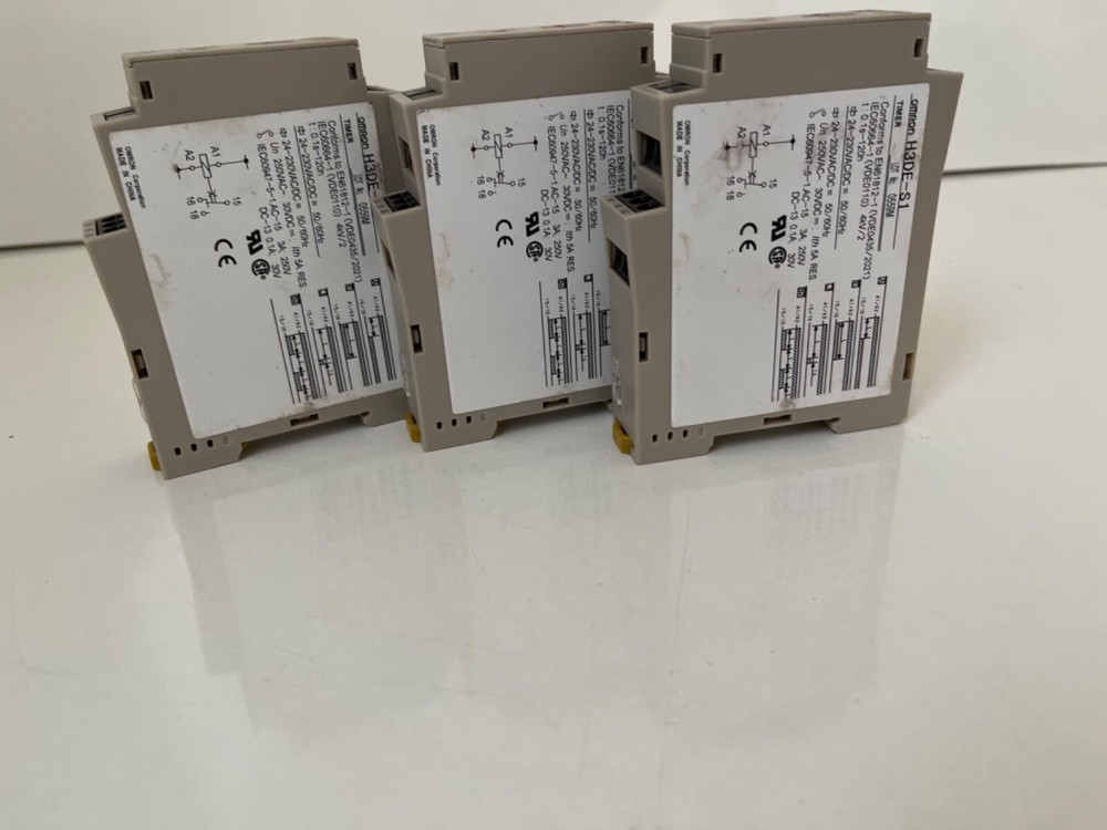Omron H3DE-S1 Timer ( lot 3 pc)