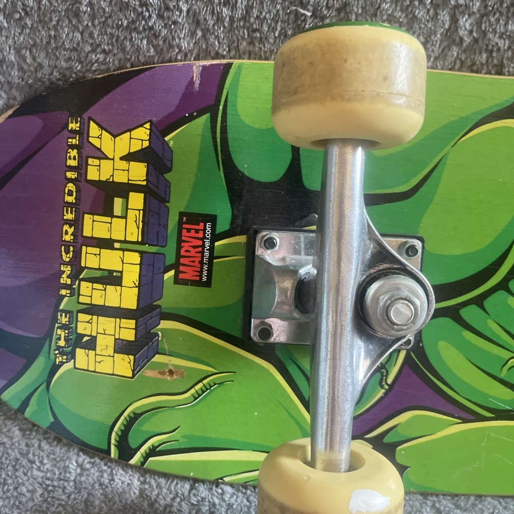 Vintage 2002 Marvel The Incredible Hulk Caution Skateboard