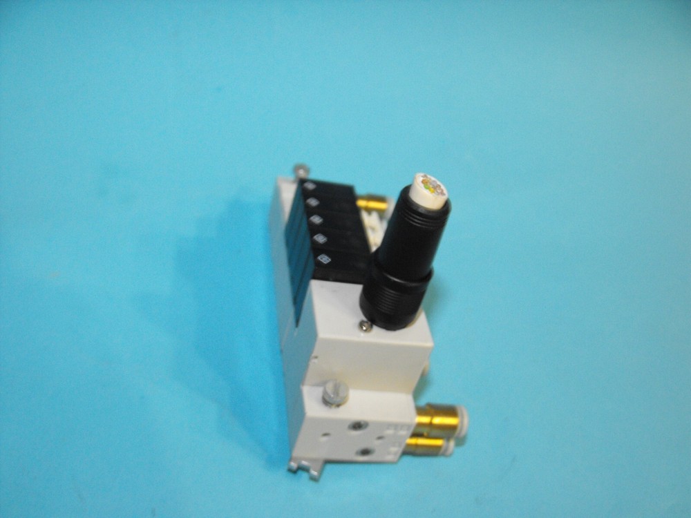 SMC VQ110.Valve Terminal.USED