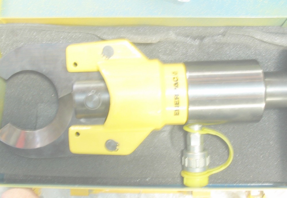 Split-Unit HD Hydraulic Cable Cutter (ENERPAC #CC-50B)w/case