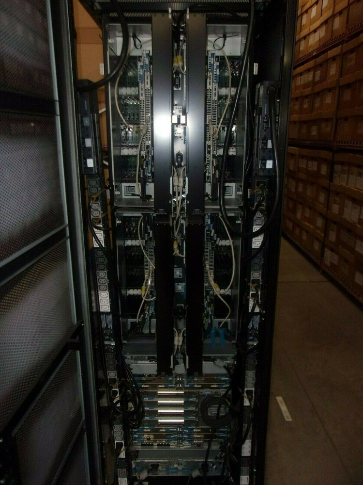 HP XP P9500 (eXtended Platform) STORAGE WORKS DATA STORAGE DISK ARRAY