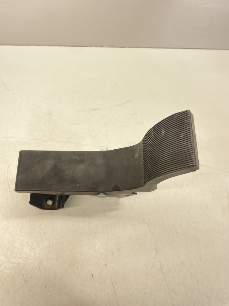 Pedal, Accelerator - 2019 John Deere XUV835M GATOR 40763