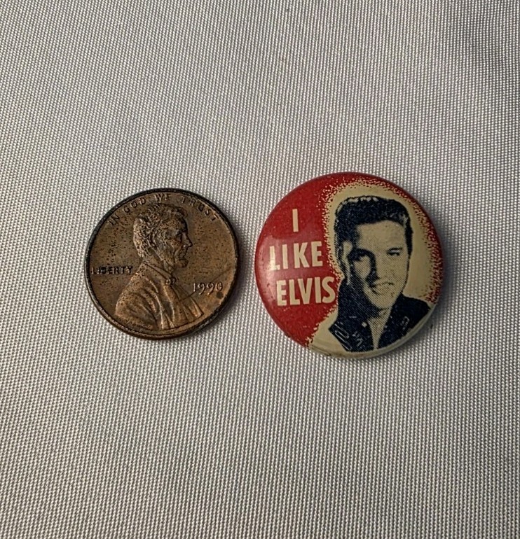 Vintage I Like Elvis Small Pin Button Pinback