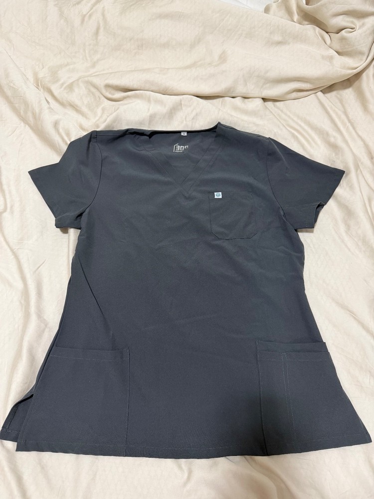Uniforms World Women’s Scrub Set Dark Grey Size medium