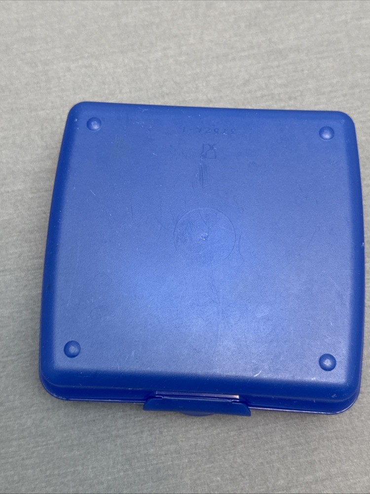 Tupperware Polar Bear Sandwich Keeper