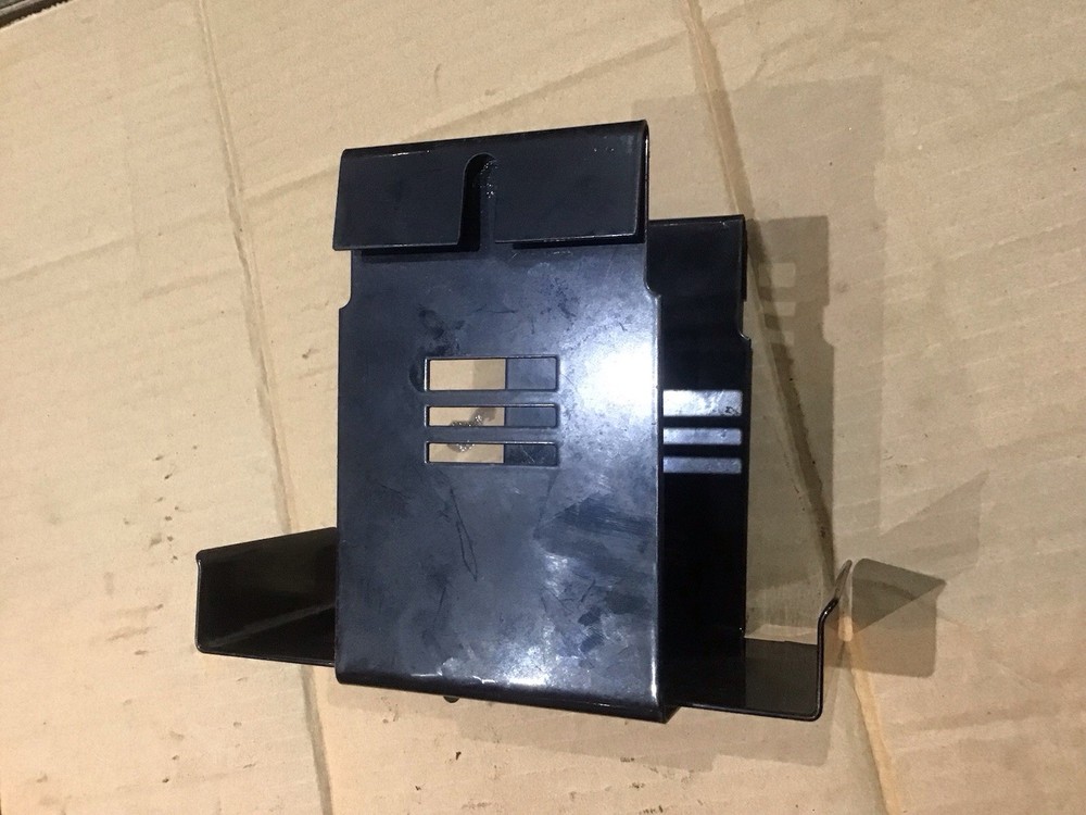 Triumph unit 650/350/500 battery tray