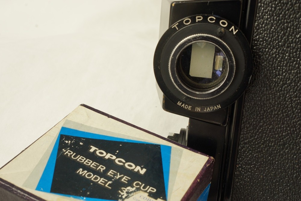 Topcon  eye cup model 3, boxed .  from USA
