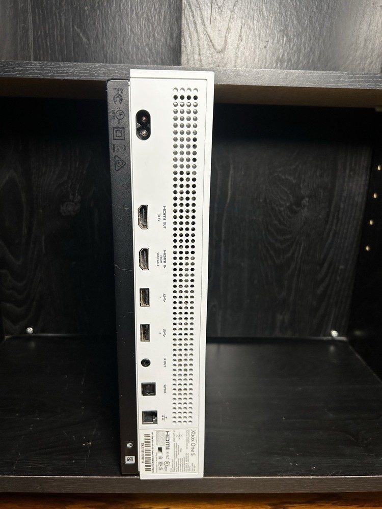 Xbox One S Console White – Error E102 – For Parts/Repair – Powers On