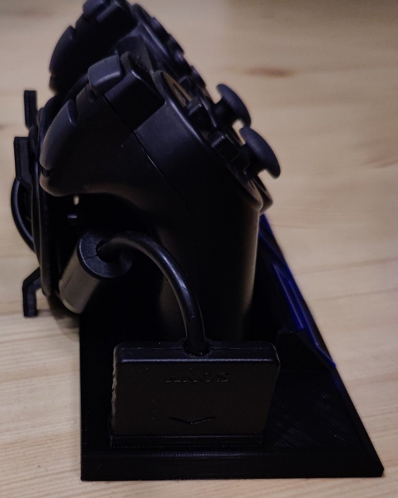 PlayStation 2 Controller Stand | PS2 Controller Holder Dock – Retro Display