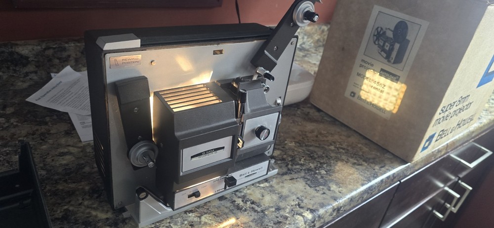 Bell & Howell Autoload 8MM Super - Model 456Z - Original Box - Perfect