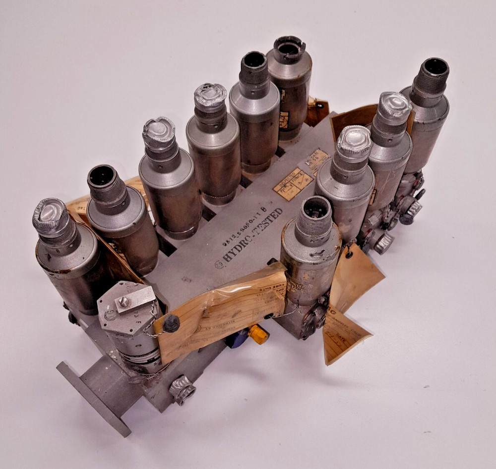 Surplus Rocketdyne Futurecraft Regulator Load Valve Manifold NASA Rocket Engine