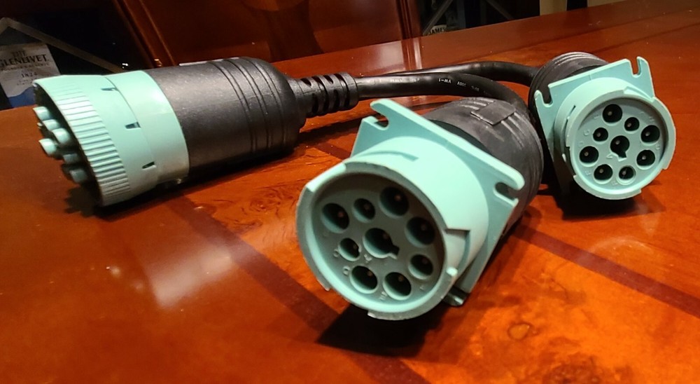 9pin Y Splitter Cable - ELD/GPS/9Pin Trucks