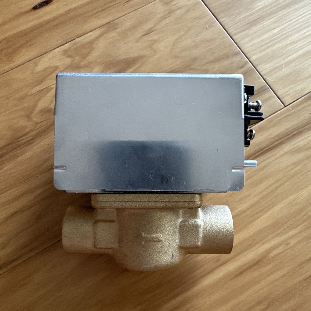 Honeywell V8043F1036 Zone Valve 3/4” 24V Motorized Hydronic Heating