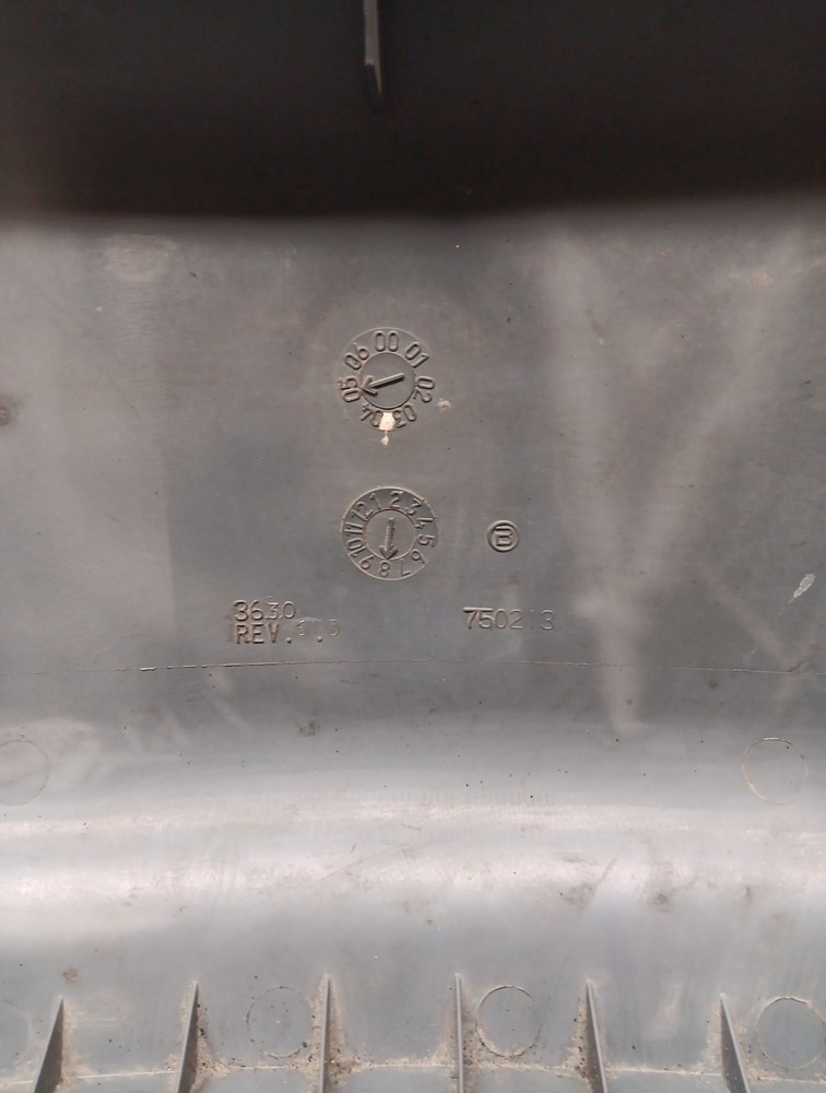 International 4300 Kick Dash Panel 750213 #1682