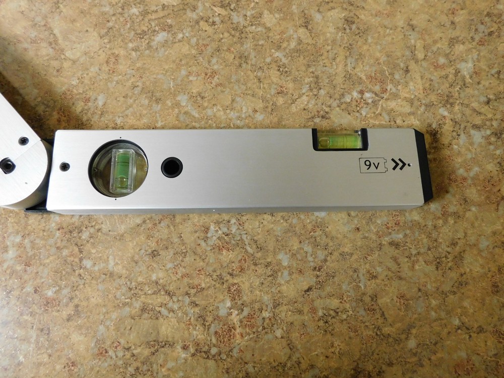 Denali Electronic Angle Protractor Angle Range 0-185° w/ Case & Manual