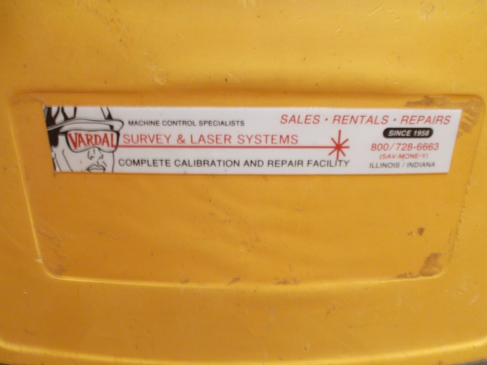 DAVID WHITE INSTRUMENTS TRANSIT MODEL 8300 WITH CASE