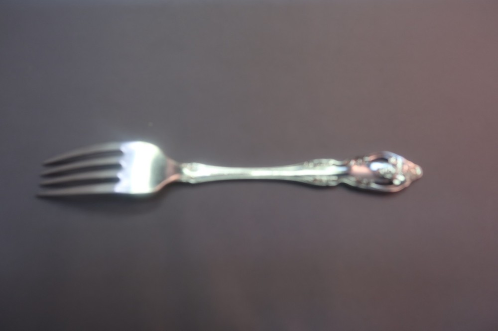 Oneida Brahms Stainless 1 Dinner Fork 7 1/8"