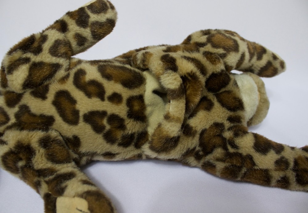 Folkmanis Full Body Spotted Leopard Plush Puppet Small 18"
