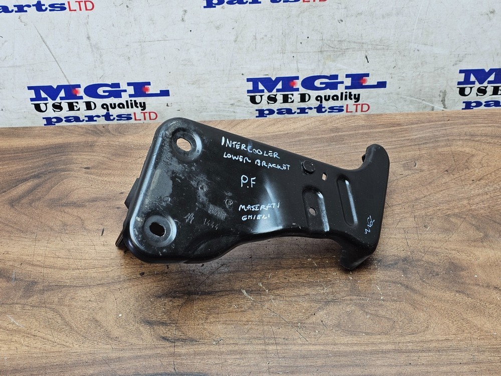 MASERATI GHIBLI M157 3.0D INTERCOOLER LOWER MOUNT SUPPORT BRACKET LEFT 2013-2020