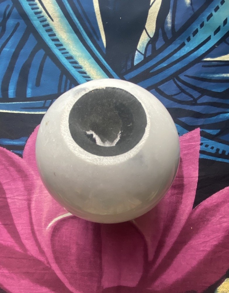 9 LB White Marble Free Standing Sphere
