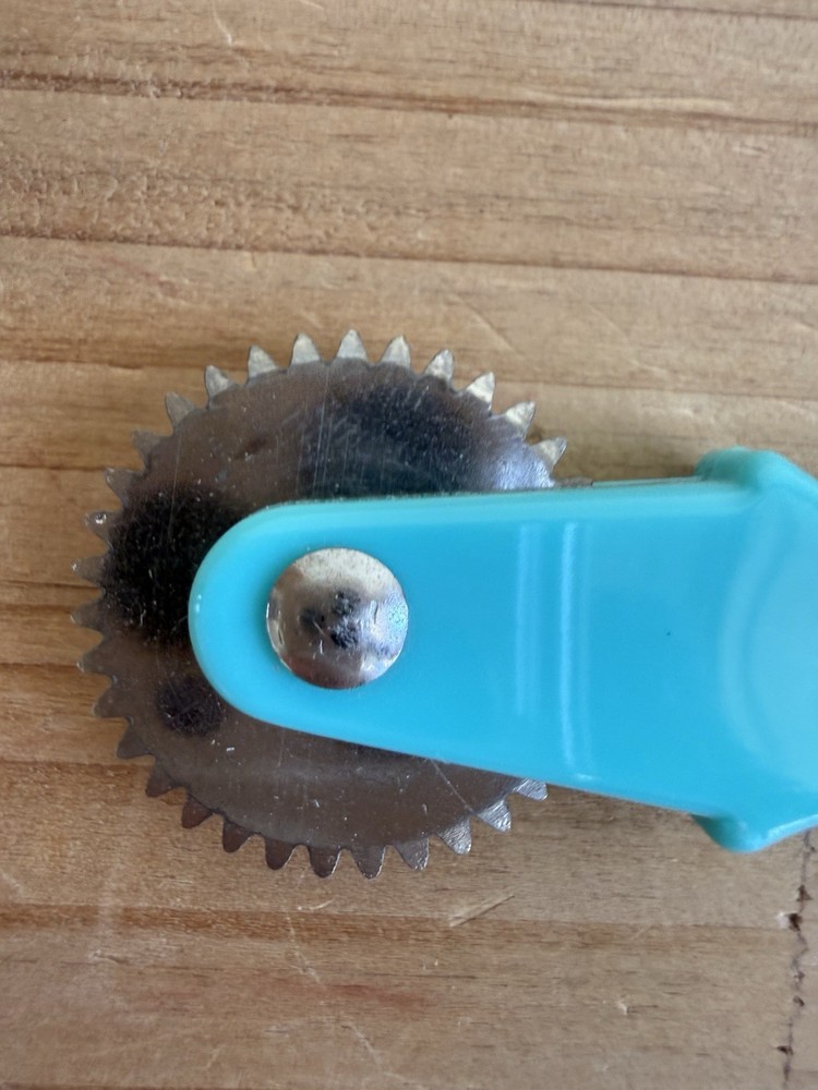 Vintage Dritz Sewing Pattern Tracing Wheel Tool Aqua/Teal Plastic