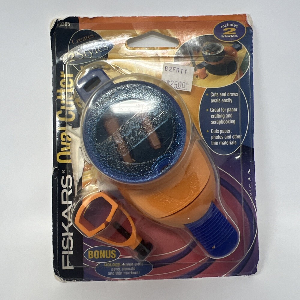 Fiskars Oval Cutter w/ Drawing Holder - 9385 New Open Package